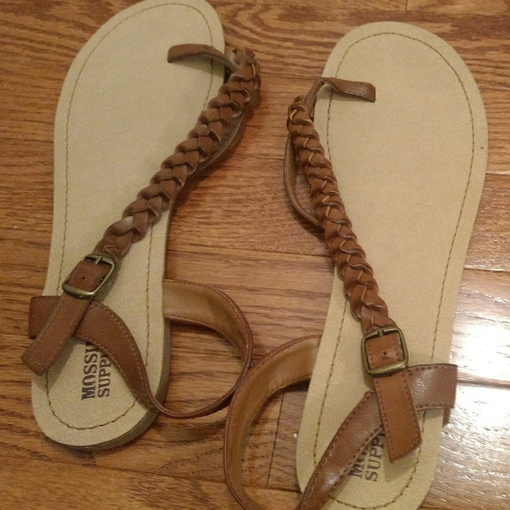 Mossimo Supply Co. Brown sandals